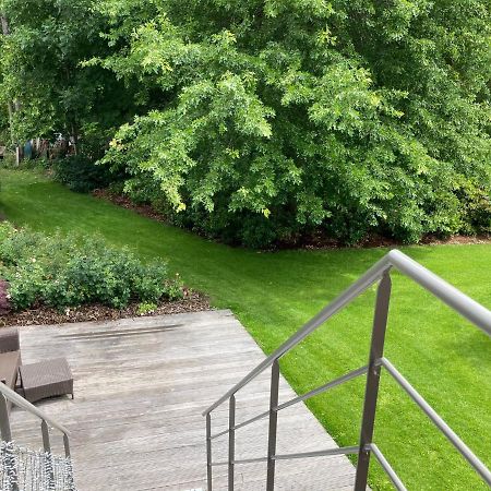 Rustig Appartement In Het Groen Met Terras Kontich Bagian luar foto