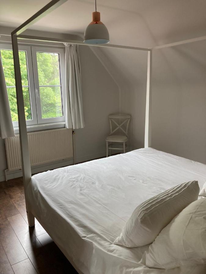 Rustig Appartement In Het Groen Met Terras Kontich Bagian luar foto