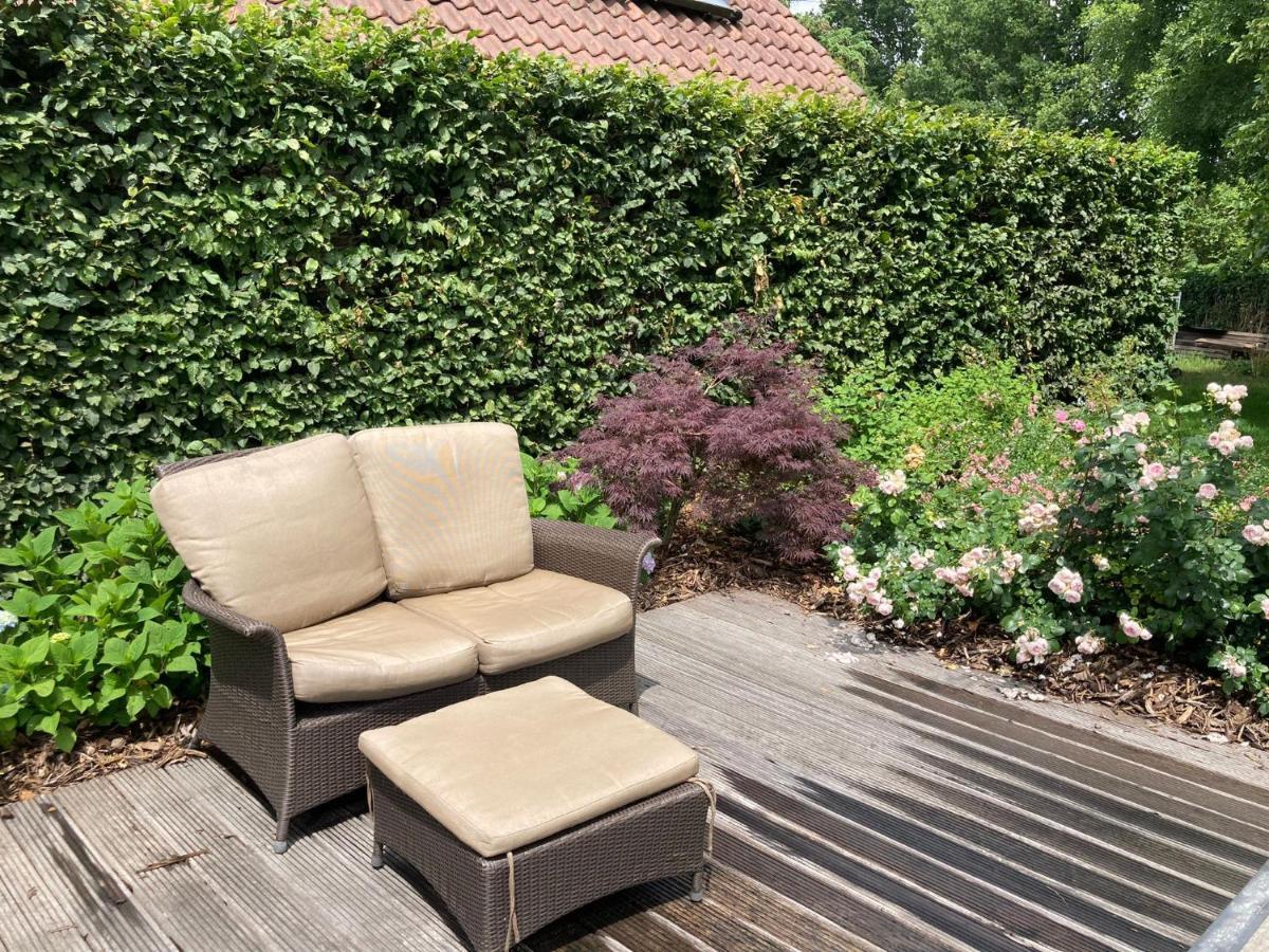 Rustig Appartement In Het Groen Met Terras Kontich Bagian luar foto